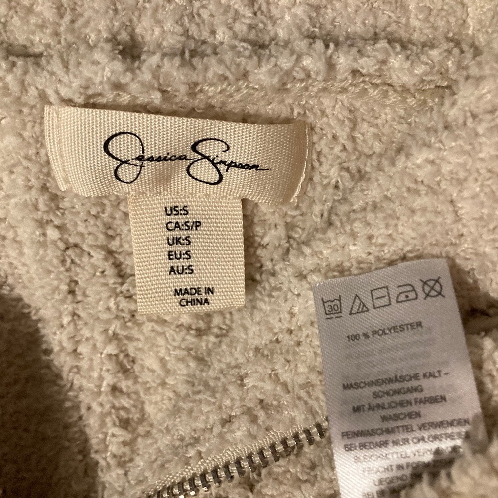 Jessica Simpson Sweater - Picture 2 of 4
